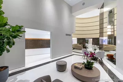 300 S Pointe Dr #907, Miami Beach, FL 33139 - Photo 82