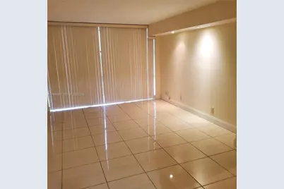 800 Parkview Dr #416, Hallandale Beach, FL 33009 - Photo 10