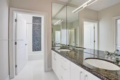 2539 Royal Palm Way, Weston, FL 33327 - Photo 24