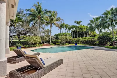 2539 Royal Palm Way, Weston, FL 33327 - Photo 4