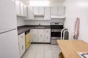 920 NE 169th St, North Miami Beach, FL 33162 - Photo 8