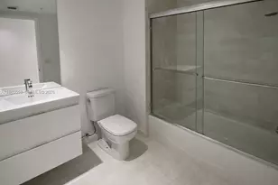 17301 Biscayne Blvd, North Miami Beach, FL 33160 - Photo 10