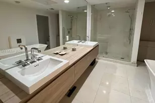 17301 Biscayne Blvd, North Miami Beach, FL 33160 - Photo 8