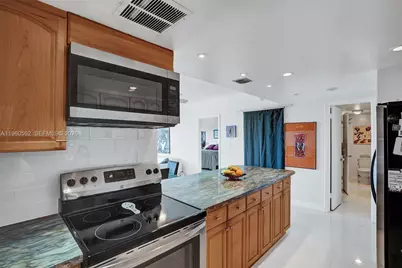 11111 Biscayne Blvd #1225, Miami, FL 33181 - Photo 6