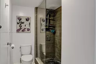 11111 Biscayne Blvd, Miami, FL 33181 - Photo 14