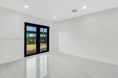 528 NW 3rd Ct, Hallandale Beach, FL 33009 - Photo 14