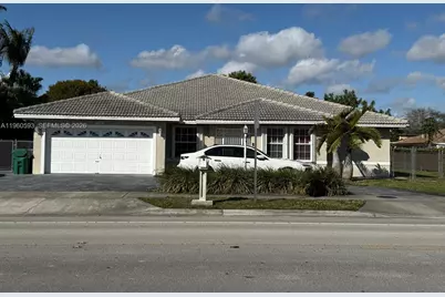 14557 SW 160th St, Miami, FL 33177 - Photo 2