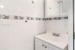 12065 SW 18th St, Miami, FL 33175 - Photo 12