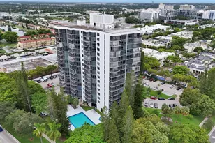 20100 W Country Club Dr, Aventura, FL 33180 - Photo 18