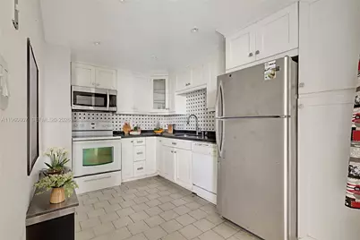 20100 W Country Club Dr #1704, Aventura, FL 33180 - Photo 12