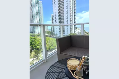 321 NE 26th St #701, Miami, FL 33137 - Photo 4