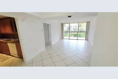 10425 SW 112th Ave #219, Miami, FL 33176 - Photo 6