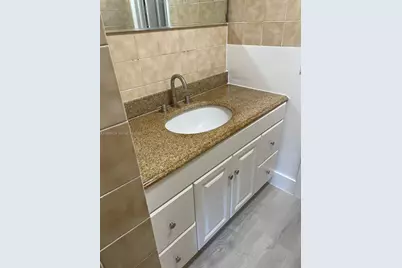 1075 W 68th St #304, Hialeah, FL 33014 - Photo 10