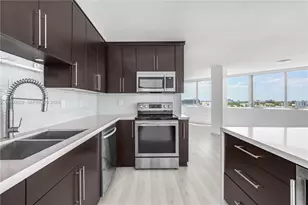 7135 Collins Ave, Miami Beach, FL 33141 - Photo 8