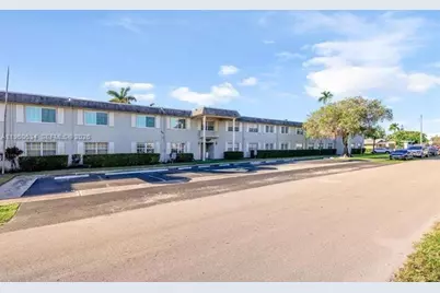 1560 McKinley St #104W, Hollywood, FL 33020 - Photo 12