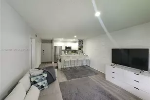 1560 McKinley St, Hollywood, FL 33020 - Photo 1