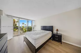 7601 E Treasure Dr, North Bay Village, FL 33141 - Photo 22