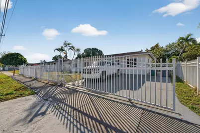 20 NE 215th St, Miami Gardens, FL 33179 - Photo 2