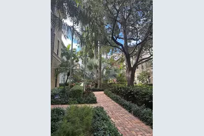 678 Fern St, West Palm Beach, FL 33401 - Photo 4