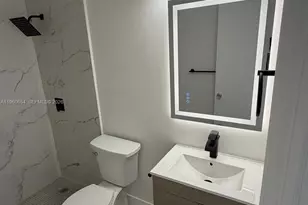 725 SW 11th Ave, Hallandale Beach, FL 33009 - Photo 14