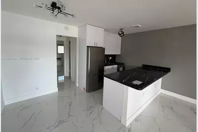 725 SW 11th Ave #17F, Hallandale Beach, FL 33009 - Photo 6