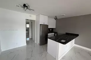 725 SW 11th Ave, Hallandale Beach, FL 33009 - Photo 6