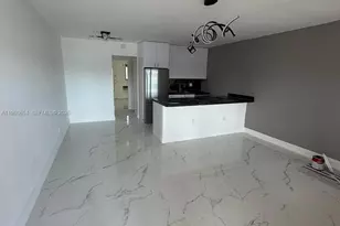 725 SW 11th Ave, Hallandale Beach, FL 33009 - Photo 10
