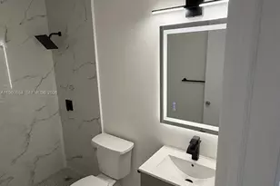 725 SW 11th Ave, Hallandale Beach, FL 33009 - Photo 18