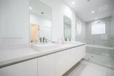 10366 NW 68th Ter, Doral, FL 33178 - Photo 28