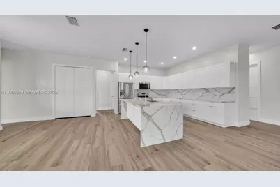1726 SW 36th Ter, Cape Coral, FL 33914 - Photo 8