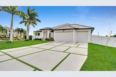 1726 SW 36th Ter, Cape Coral, FL 33914 - Photo 4