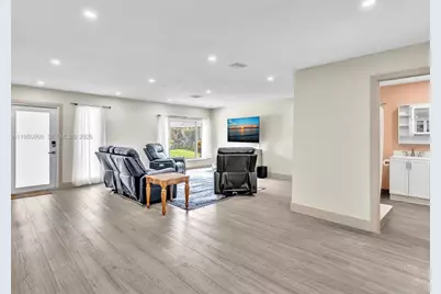 9960 NW 23rd St #Room Rental, Coral Springs, FL 33065 - Photo 8