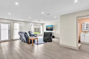 9960 NW 23rd St, Coral Springs, FL 33065 - Photo 8