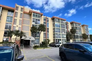 200 172nd St, Sunny Isles Beach, FL 33160 - Photo 2