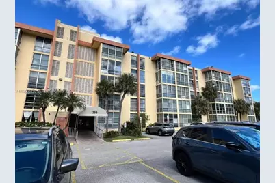 200 172nd St #416, Sunny Isles Beach, FL 33160 - Photo 1