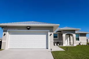 9042 E Broad Cir, Labelle, FL 33935 - Photo 1