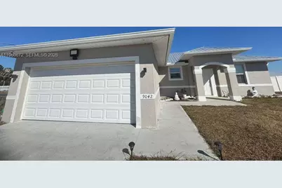 9042 E Broad Circle, Labelle, FL 33935 - Photo 2