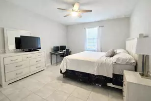 9042 E Broad Cir, Labelle, FL 33935 - Photo 6