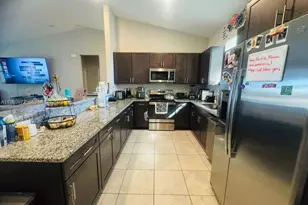 9042 E Broad Cir, Labelle, FL 33935 - Photo 4