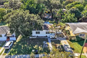 870 NE 144th St, North Miami, FL 33161 - Photo 26