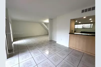 8775 Park Blvd #112, Miami, FL 33172 - Photo 10