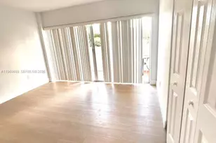 8775 Park Blvd, Miami, FL 33172 - Photo 22