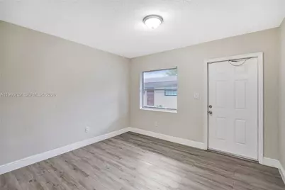 2731 NW 1st St #3, Pompano Beach, FL 33069 - Photo 8