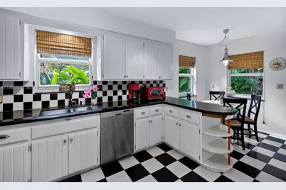 46 NE 100th St, Miami Shores, FL 33138 - Photo 4