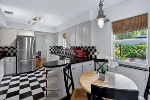 46 NE 100th St, Miami Shores, FL 33138 - Photo 20