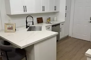 12621 NW 32nd Pl, Sunrise, FL 33323 - Photo 4