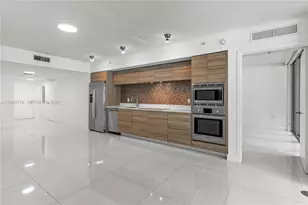6620 Indian Creek Dr, Miami Beach, FL 33141 - Photo 2