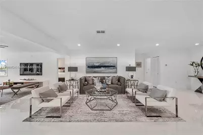 224 E Acre Dr, Plantation, FL 33317 - Photo 8