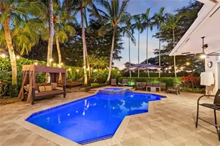 2567 Montclaire Cir, Weston, FL 33327 - Photo 2