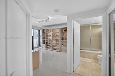 2000 Island Bl #1109, Aventura, FL 33160 - Photo 54